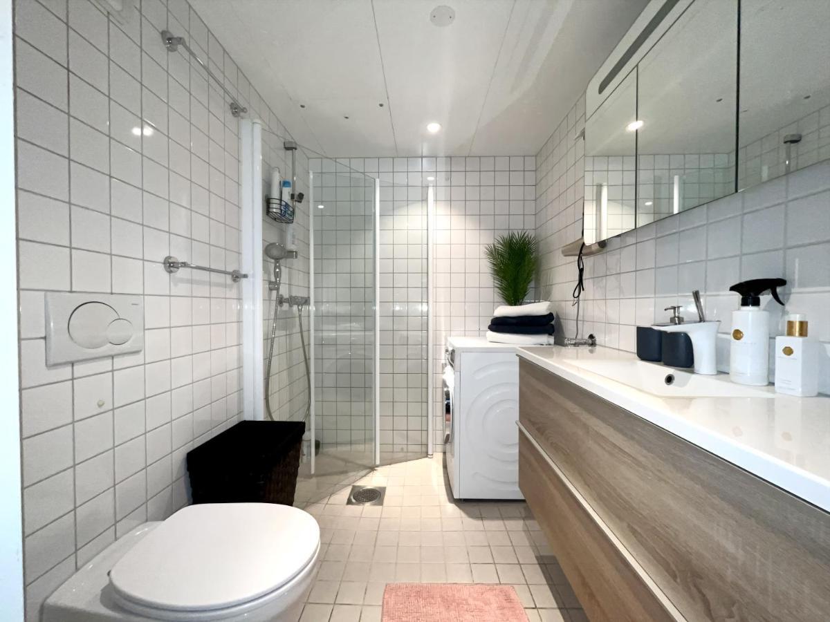 City Center Flat W Roof Top Terrace & Free Parking Oslo Eksteriør bilde